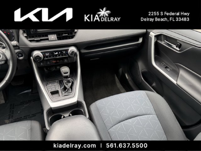 Used 2019 Toyota RAV4 XLE w/ Convenience Package AWD/4WD image 15