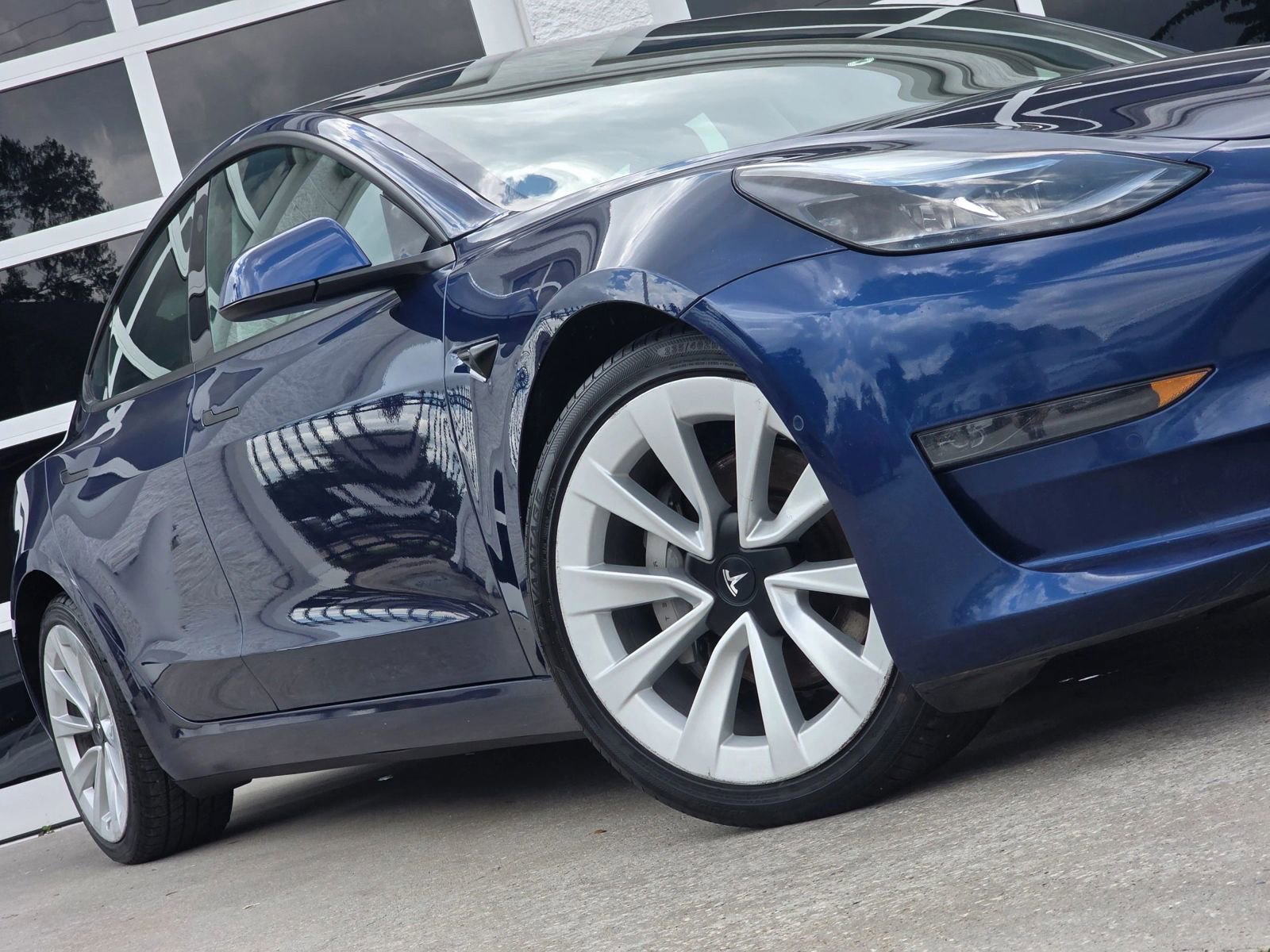 Used 2022 Tesla Model 3 Long Range AWD/4WD image 12