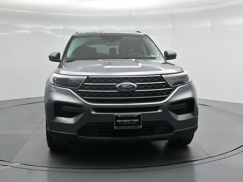 Certified 2022 Ford Explorer XLT w/ Class IV Trailer Tow Package image 27