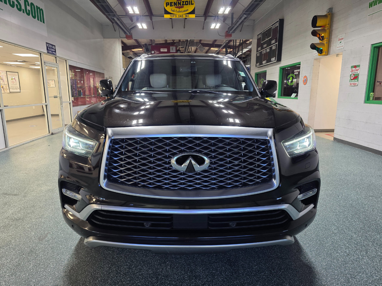 Used 2019 INFINITI QX80 Limited w/ All-Season Package image 3