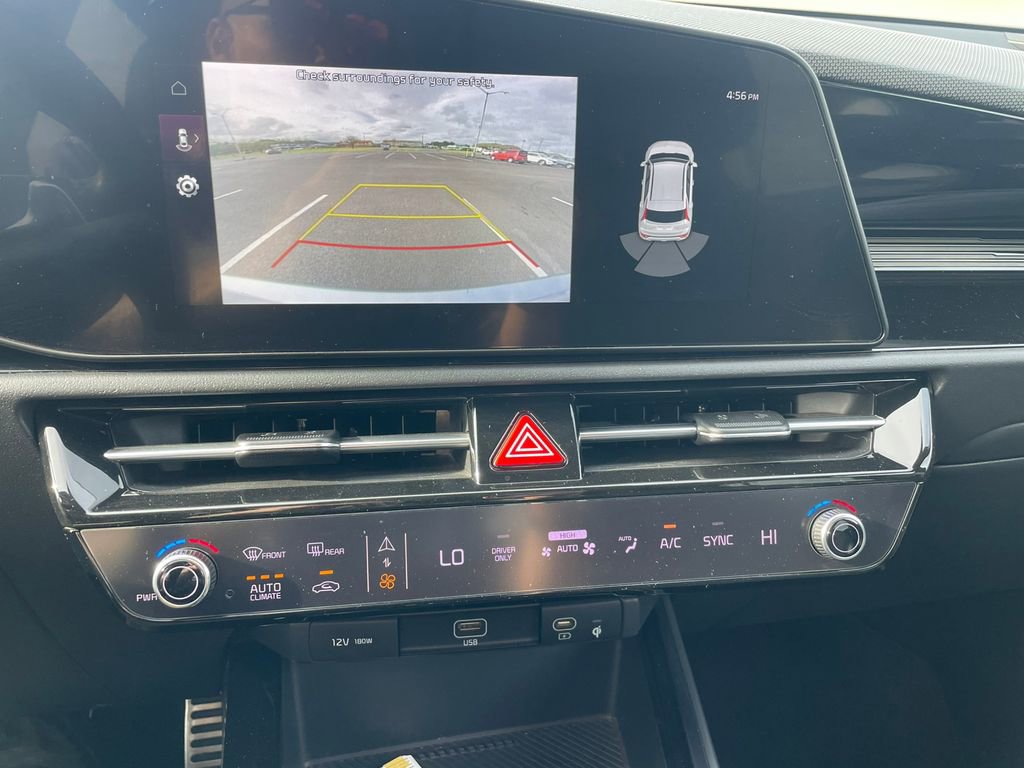 Used 2023 Kia Niro EX Touring image 12