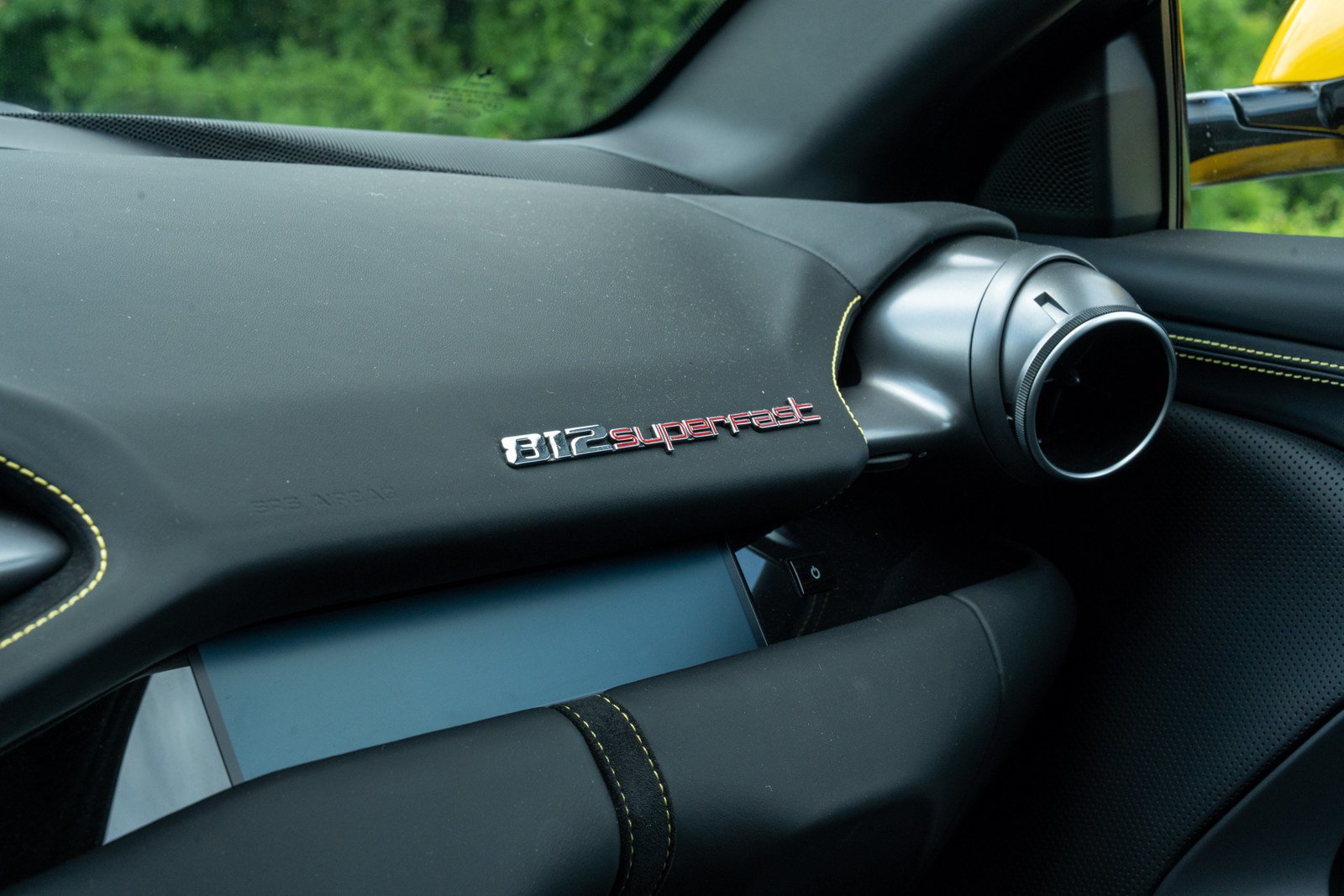 Used 2019 Ferrari 812 Superfast RWD image 47