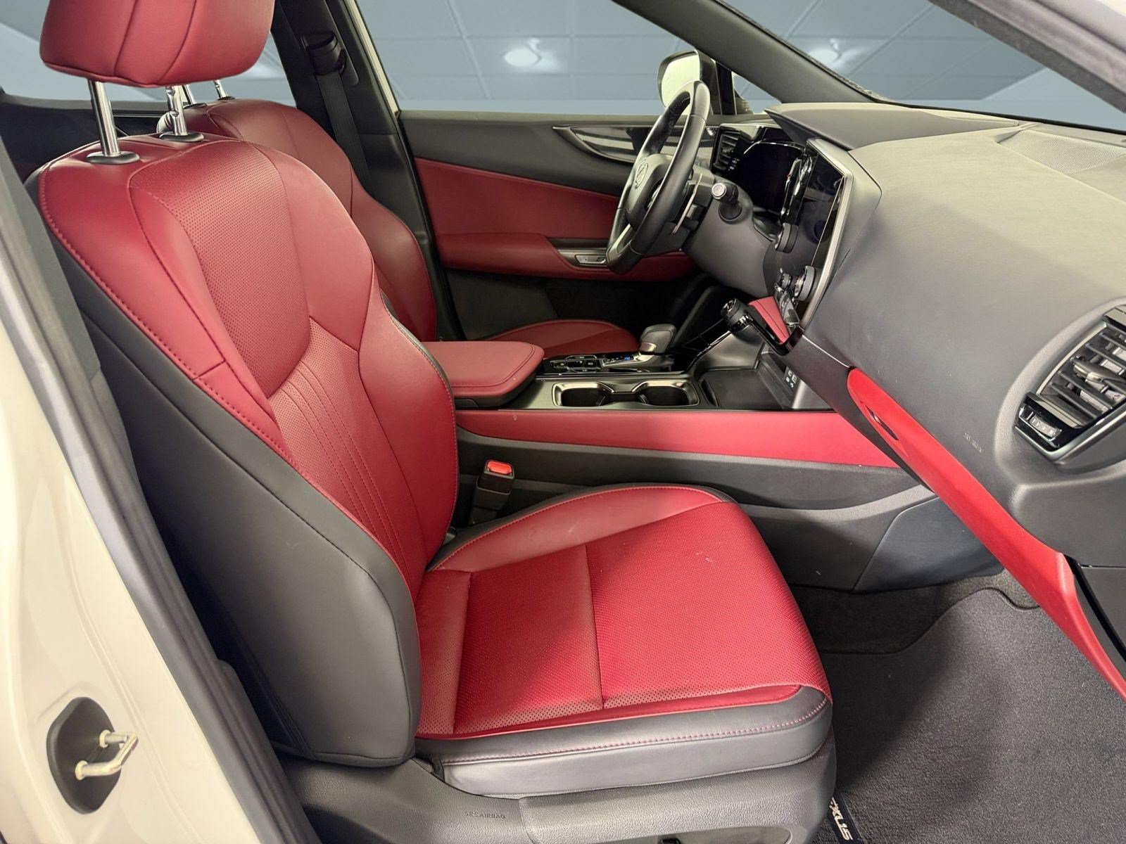 Used 2024 Lexus NX 250 FWD w/ Towing Package (2000 Lbs) image 21