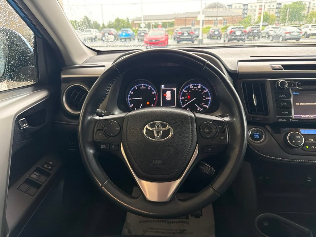 Used 2018 Toyota RAV4 XLE AWD/4WD image 13