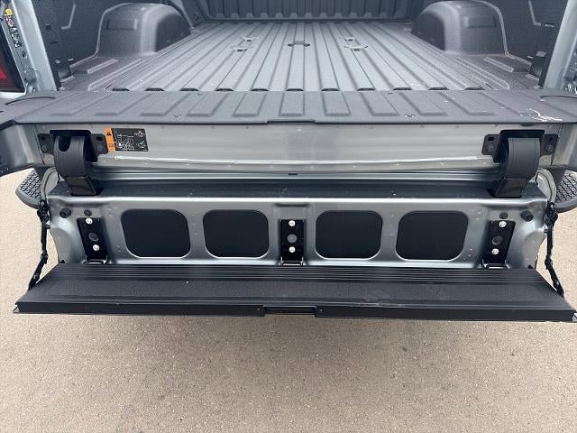 New 2026 GMC Sierra 2500 SLT w/ SLT Premium Package AWD/4WD image 13