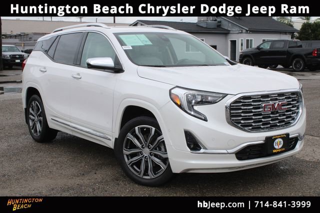 Used 2020 GMC Terrain Denali w/ Denali Premium Package image 1