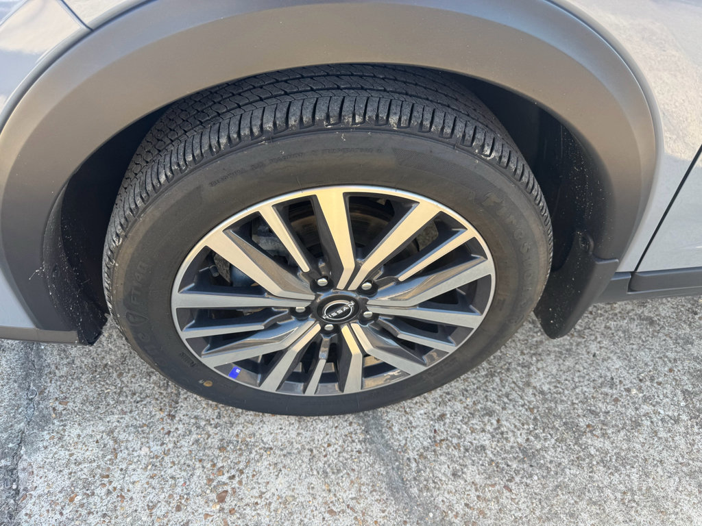 Used 2024 Nissan Kicks SV image 9