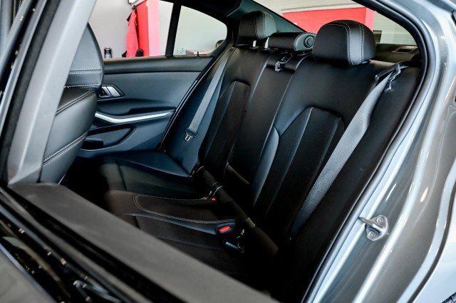 Used 2023 BMW 330i xDrive Sedan w/ M Sport Package image 18