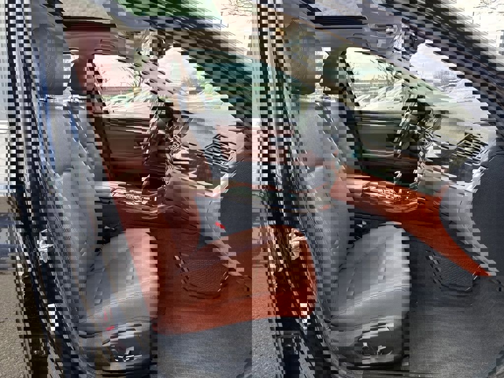 Used 2014 BMW 528i xDrive Sedan image 31