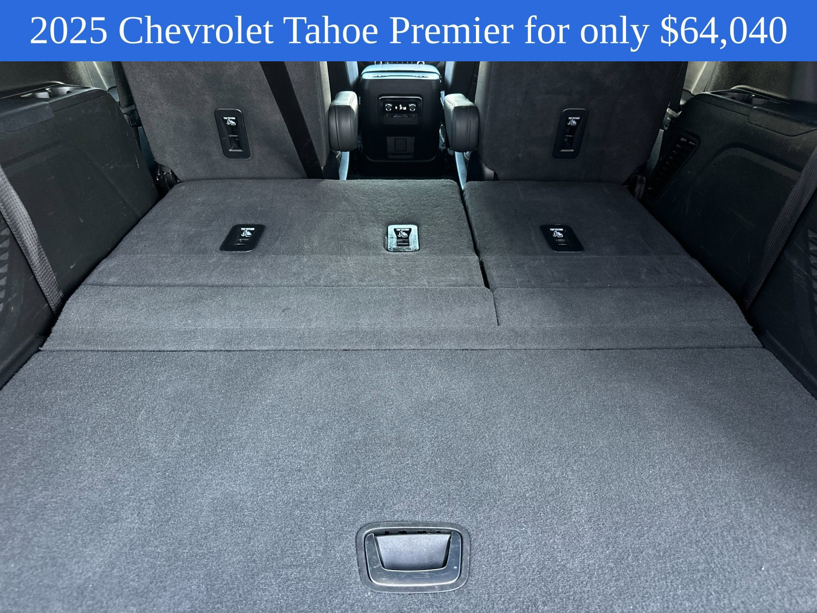 Used 2025 Chevrolet Tahoe Premier AWD/4WD image 17