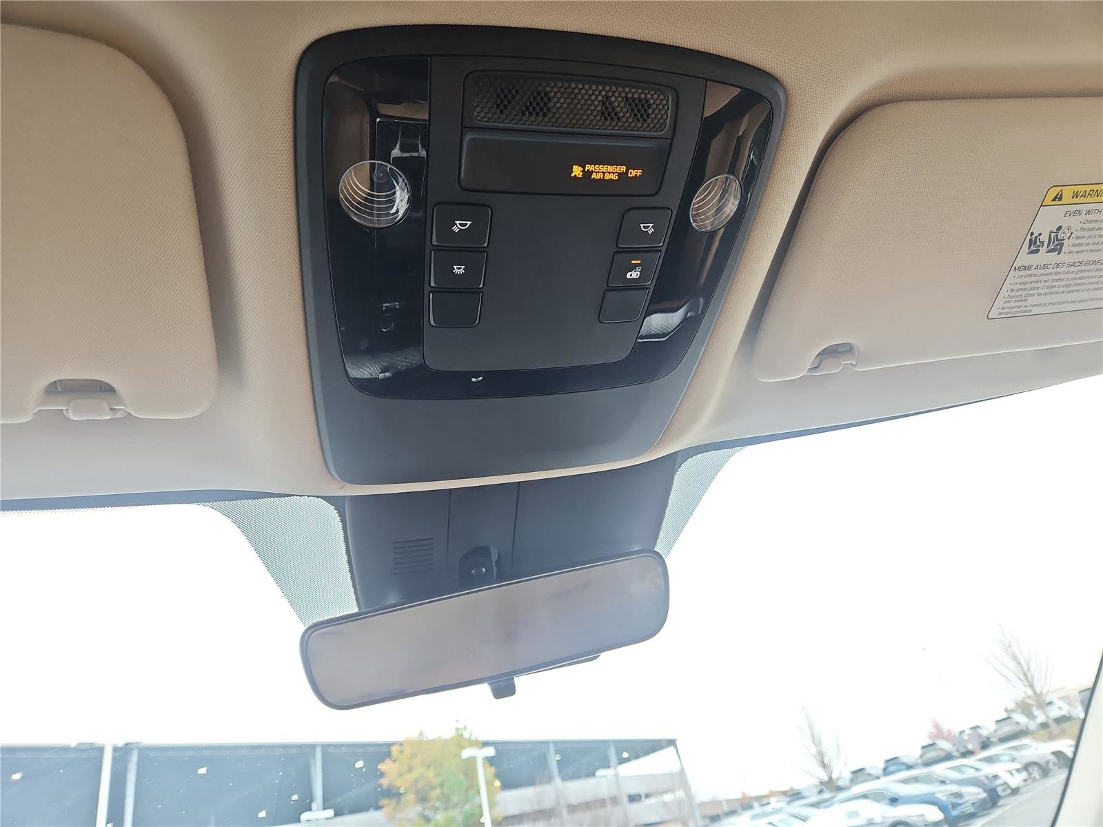 Used 2023 Kia Carnival LX image 24