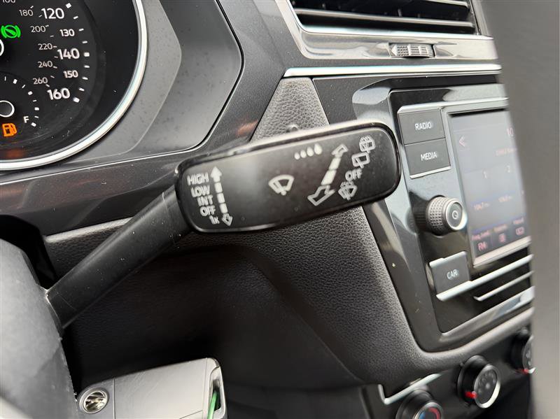 Used 2018 Volkswagen Tiguan S image 32