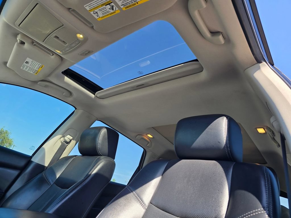 Used 2016 Nissan Pathfinder Platinum AWD/4WD image 29