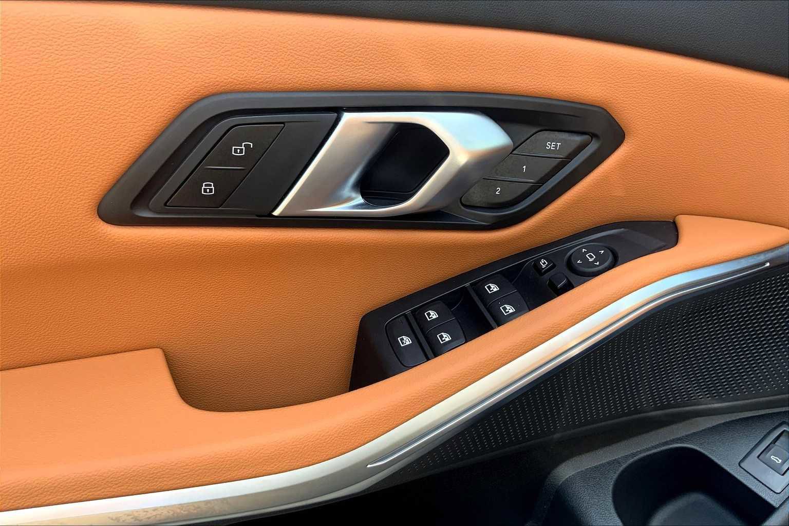 New 2025 BMW 330i Sedan w/ M Sport Package image 10