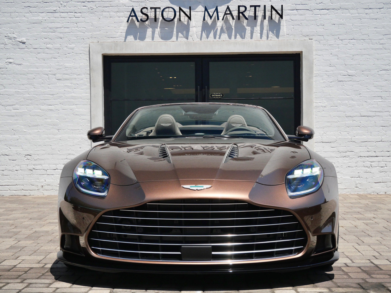 New 2026 Aston Martin Vanquish Convertible RWD image 8