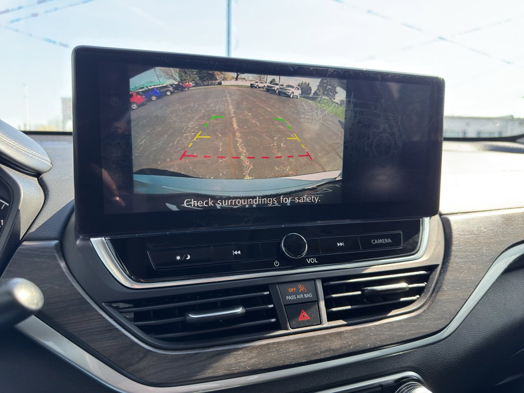 Used 2023 Nissan Altima 2.5 SV w/ SV Premium Package AWD/4WD image 23