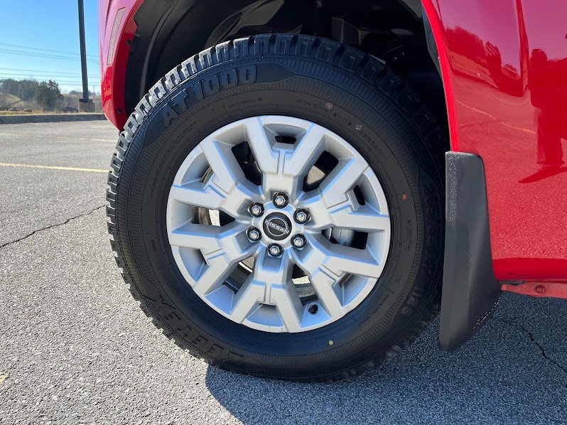 Used 2023 Nissan Frontier SV w/ SV Convenience Package image 48