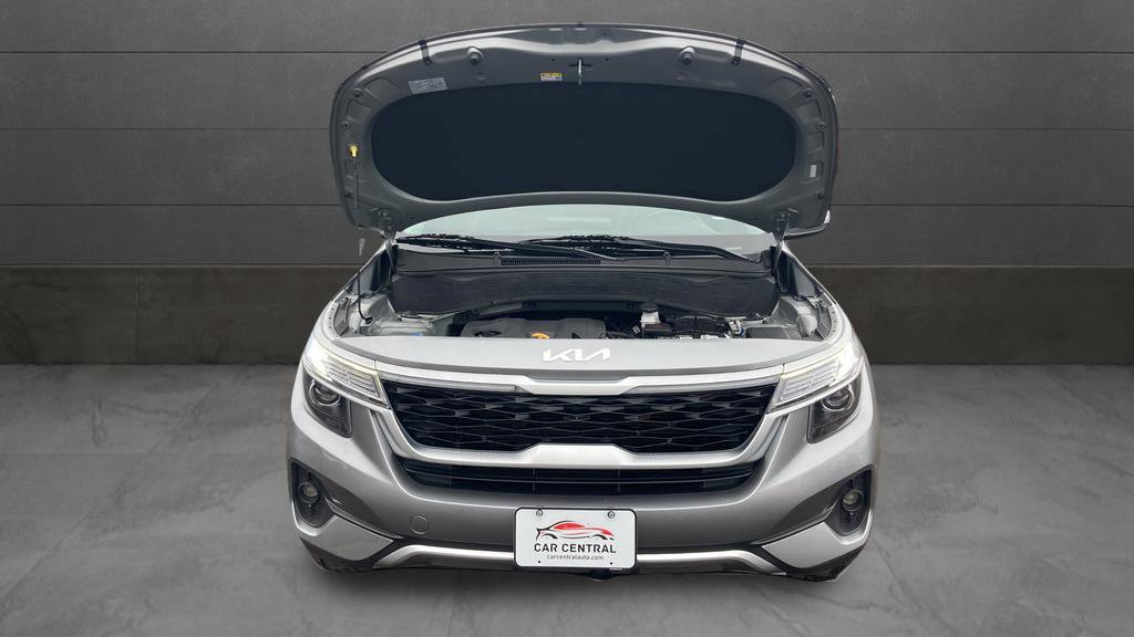 Used 2022 Kia Seltos EX AWD/4WD image 11