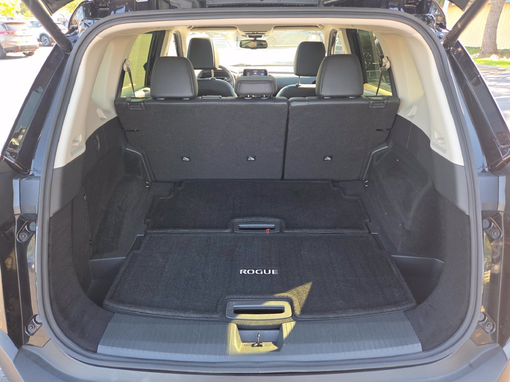 Certified 2023 Nissan Rogue SL AWD/4WD image 29