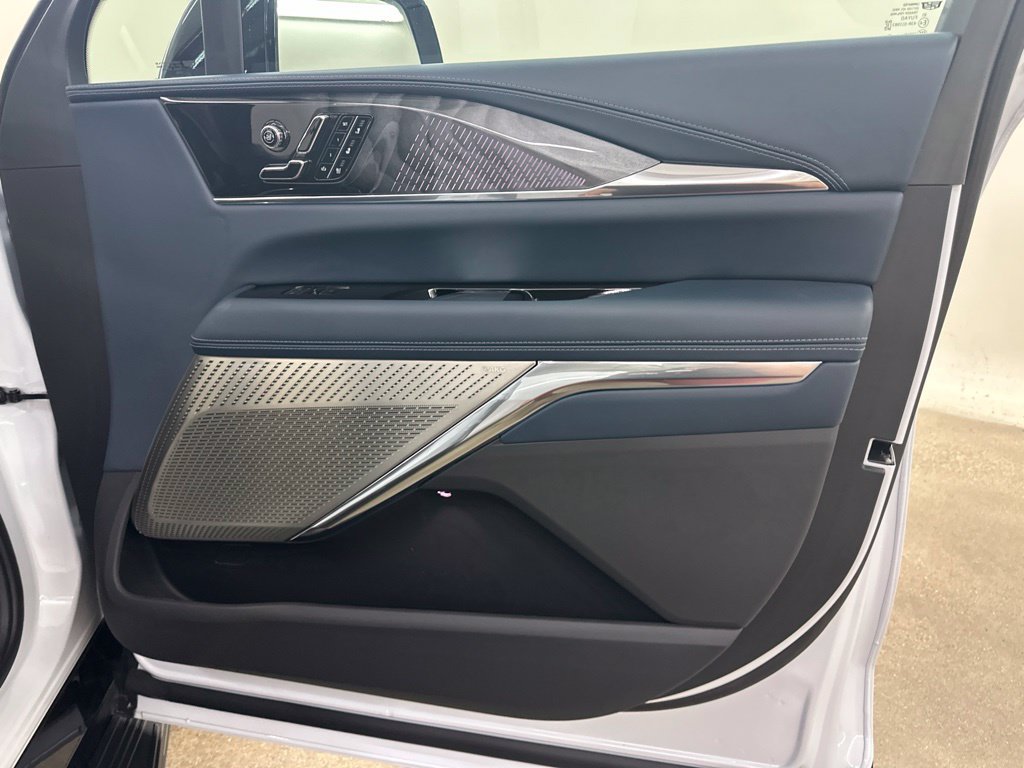 Certified 2026 Cadillac Escalade IQ Sport 2 w/ LPO, Premium Carpet Package AWD/4WD image 17