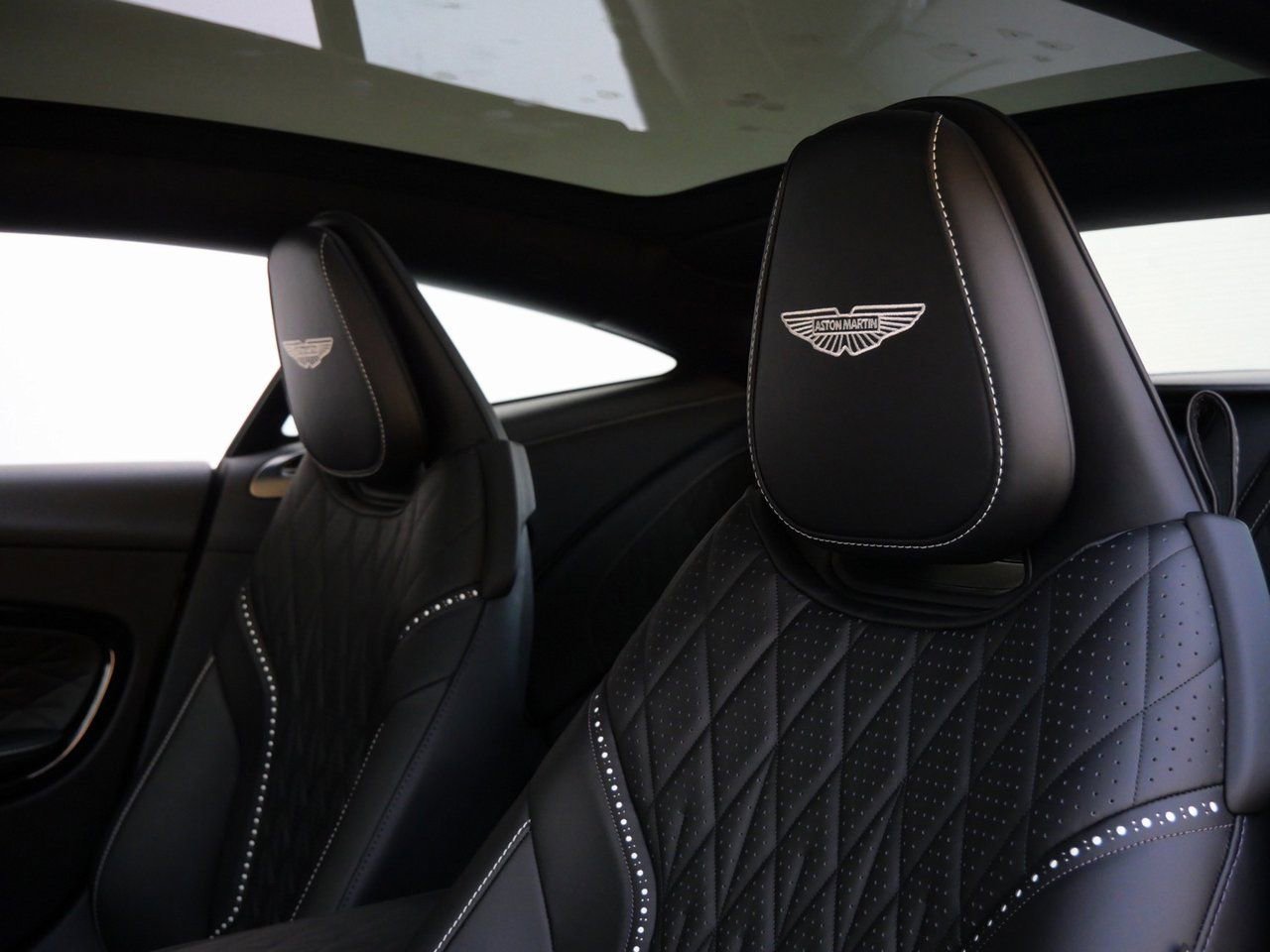 New 2026 Aston Martin DB12 Coupe image 5