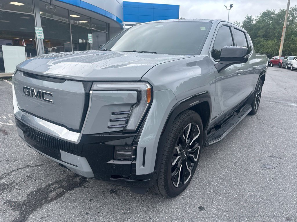 Used 2024 GMC Sierra EV Denali AWD/4WD image 1