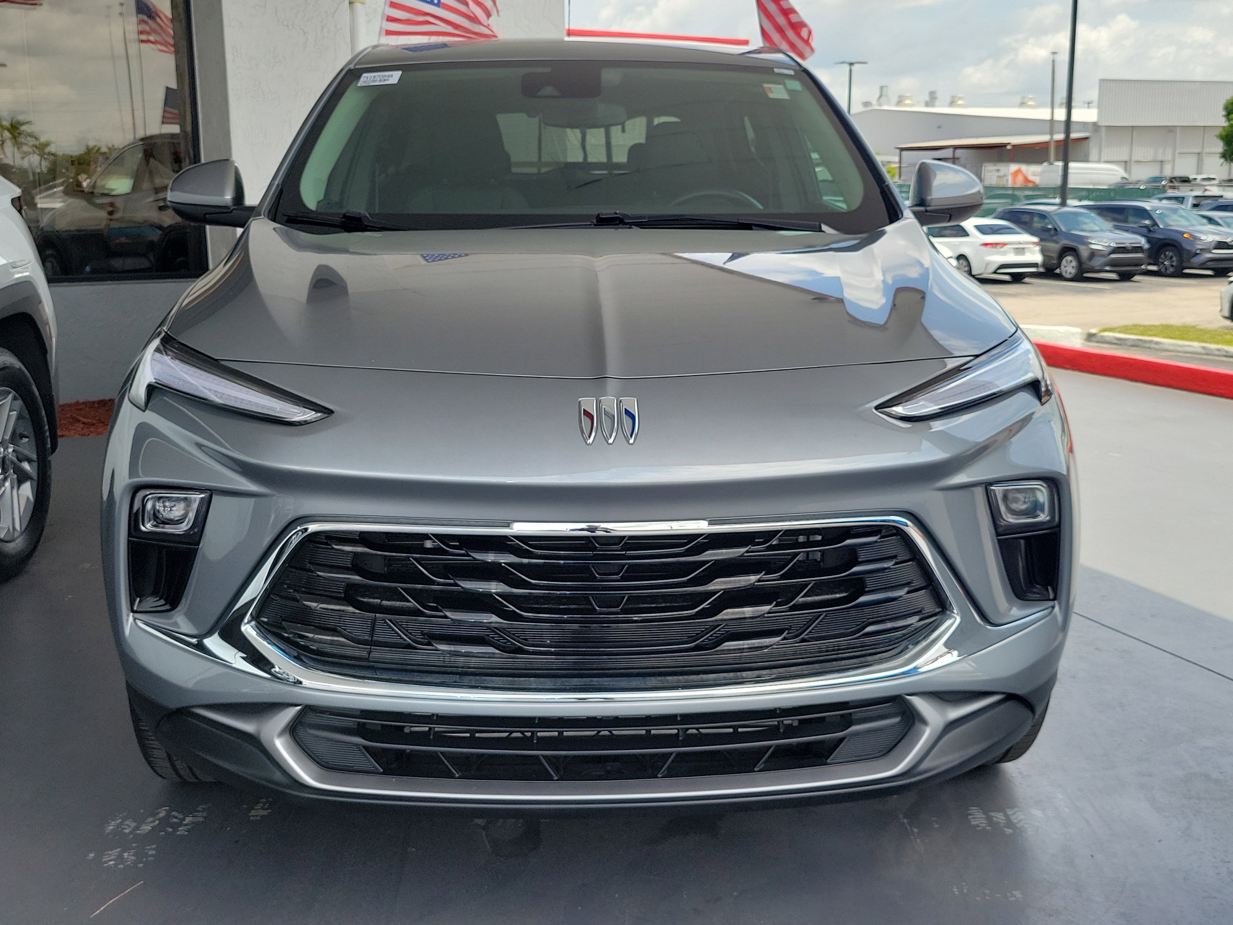 Used 2025 Buick Encore GX Preferred FWD image 4