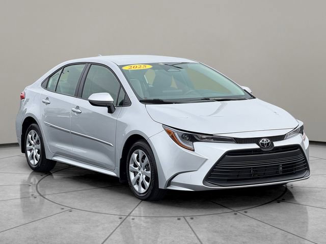 Certified 2025 Toyota Corolla LE w/ Convenience Package FWD image 8