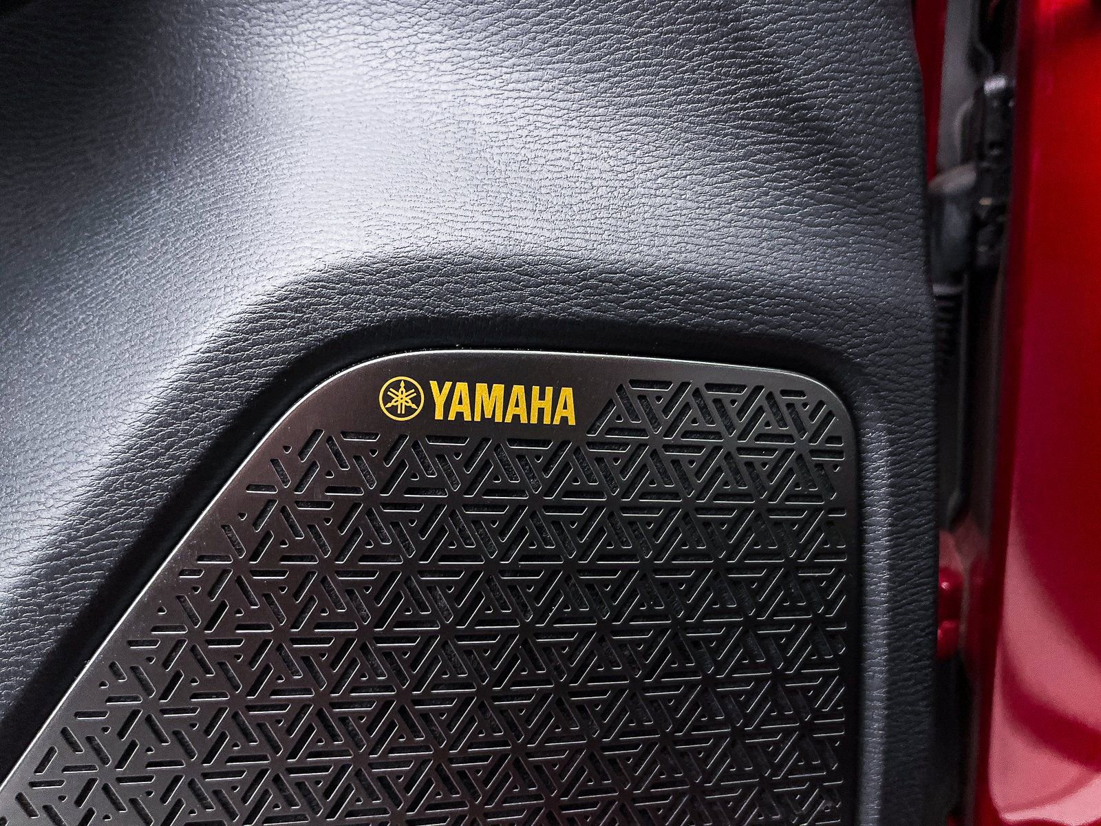 New 2025 Mitsubishi Outlander SE image 11