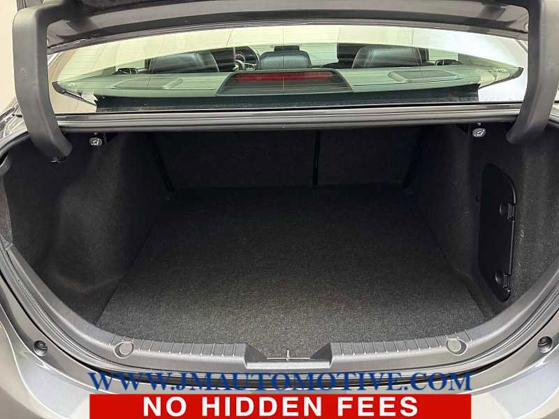 Used 2018 MAZDA MAZDA3 Grand Touring w/ Premium Equipment Package FWD image 17