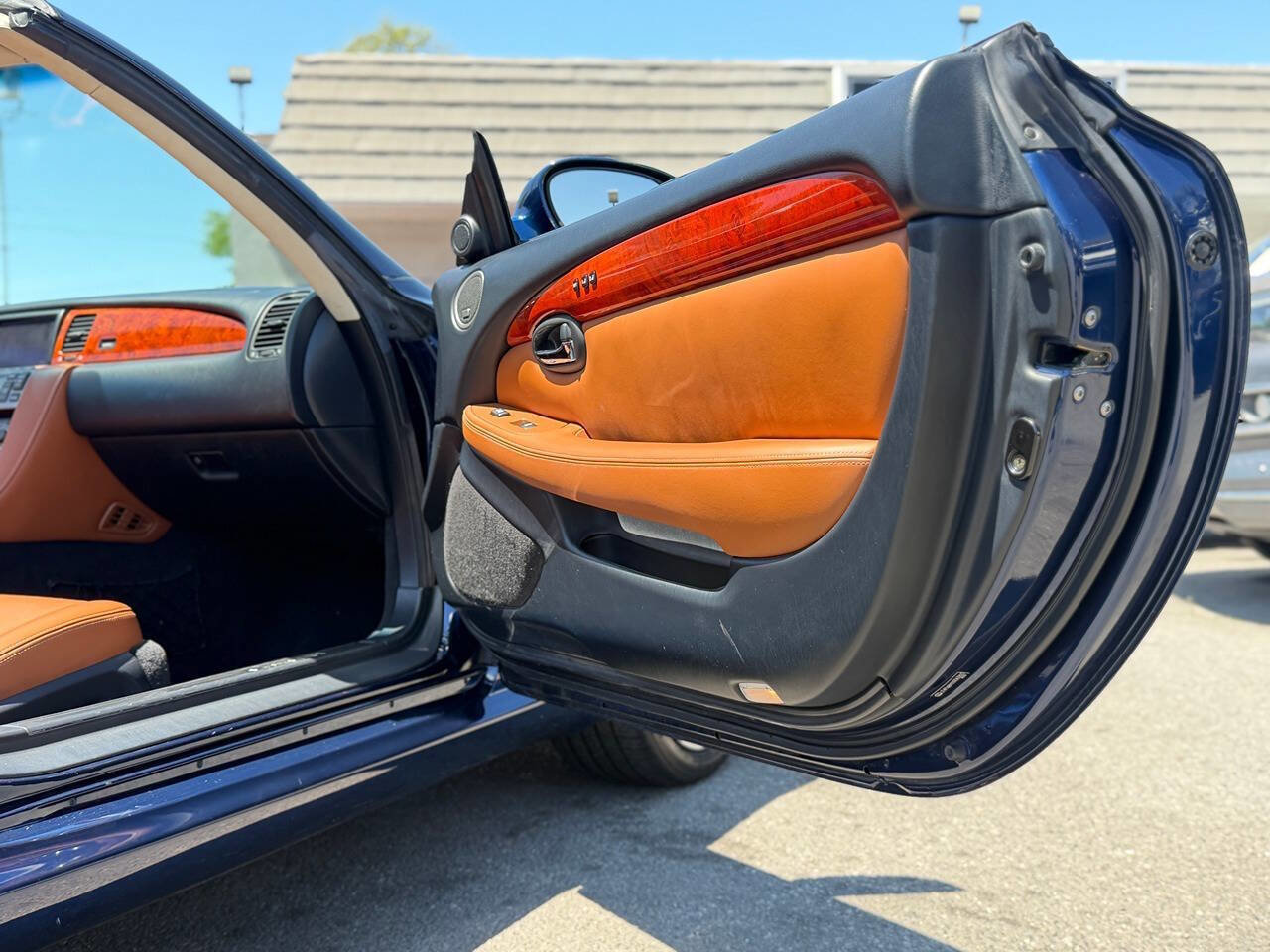 Used 2005 Lexus SC 430 Convertible RWD image 66