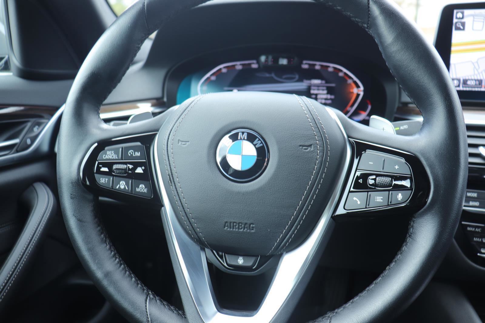 Certified 2022 BMW 540i image 26