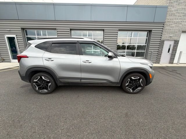 Used 2024 Kia Seltos SX AWD/4WD image 3