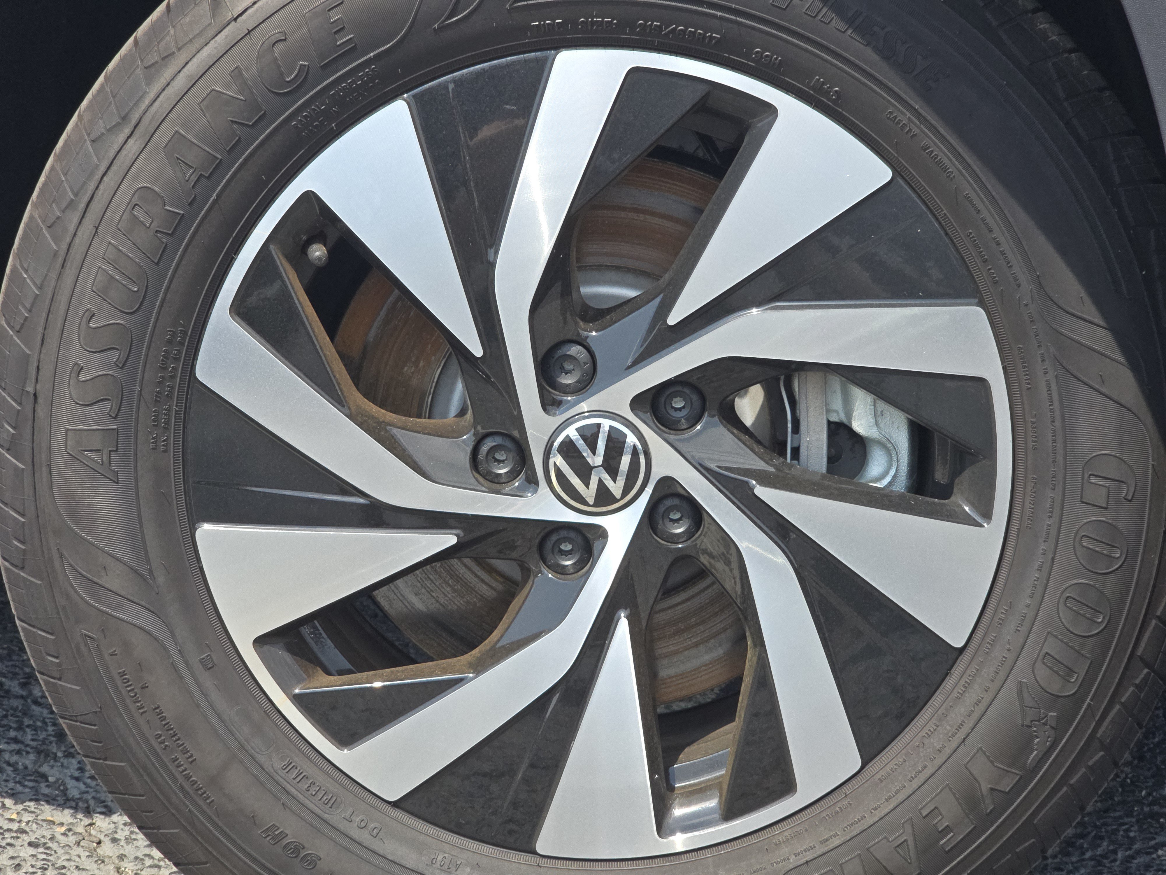 New 2026 Volkswagen Tiguan S AWD/4WD image 14
