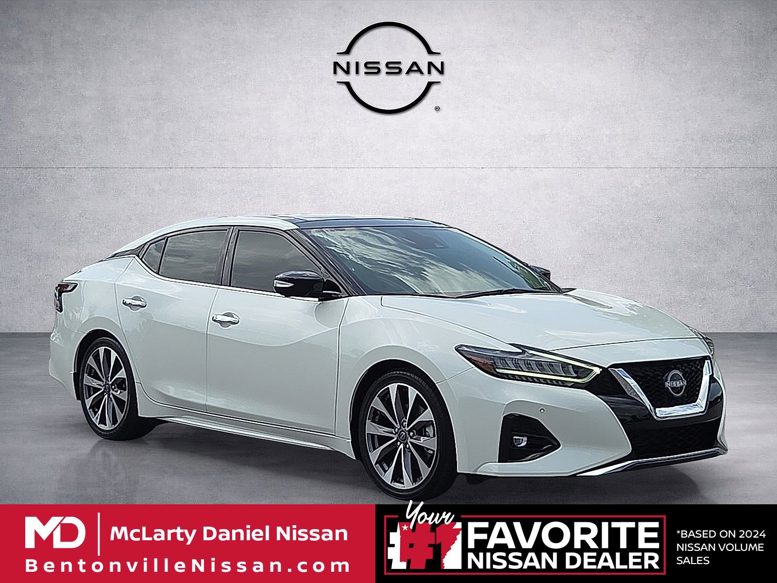 Used 2023 Nissan Maxima Platinum w/ Sport Mat Group FWD image 1
