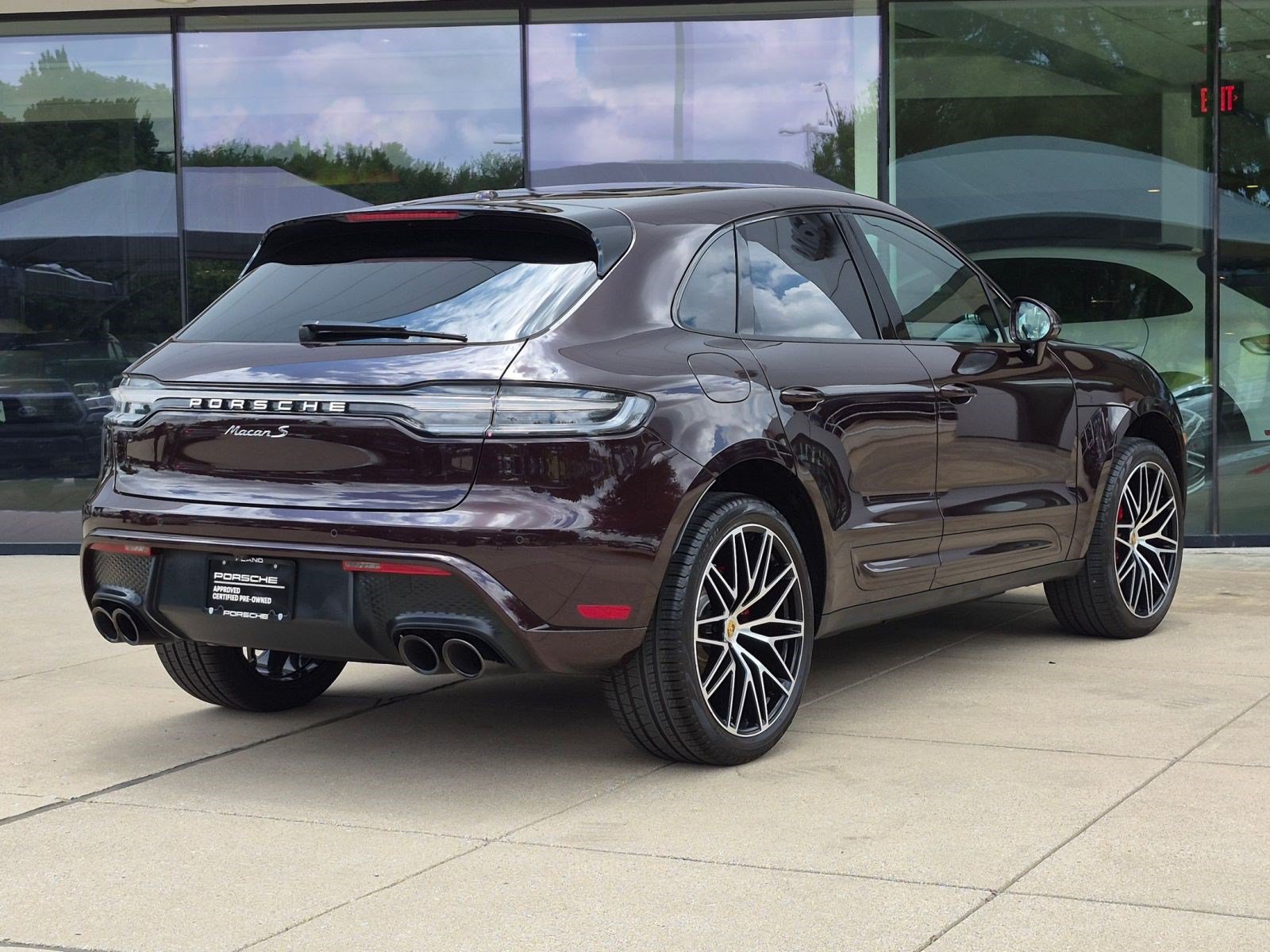 Certified 2026 Porsche Macan S AWD/4WD image 9