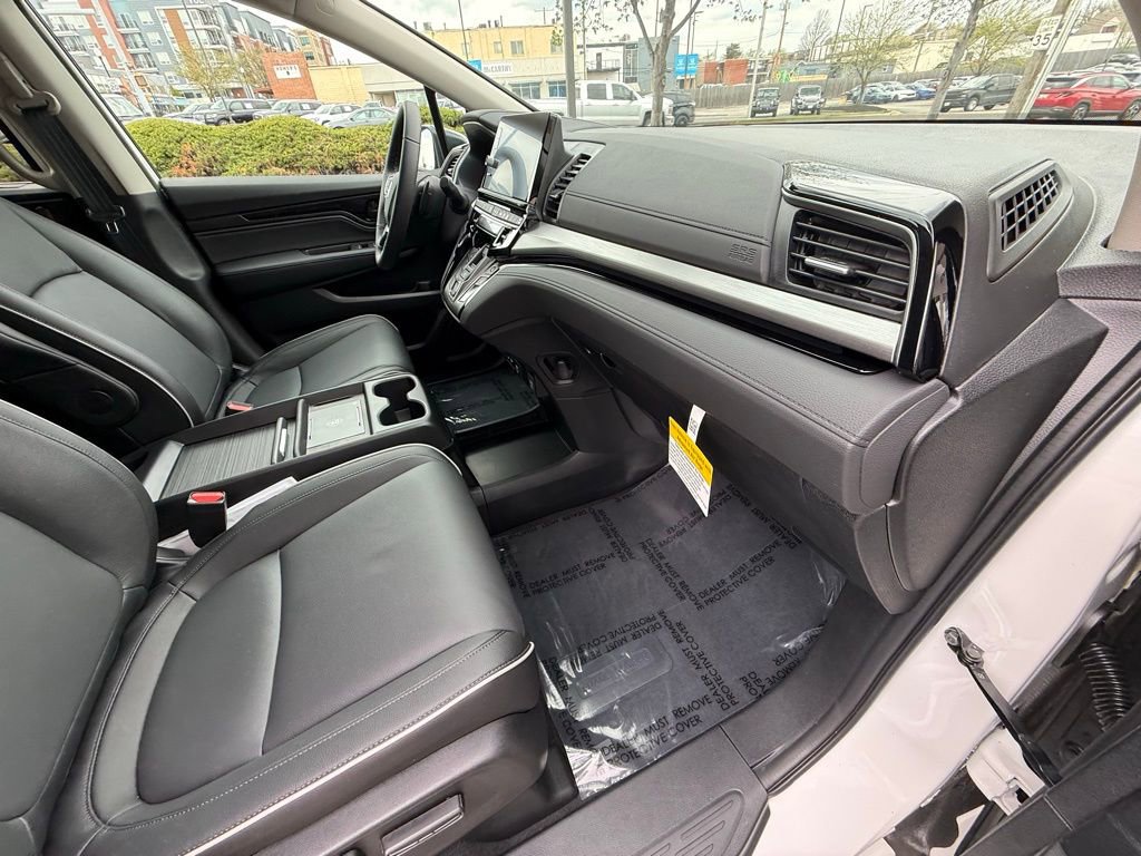 Used 2026 Honda Odyssey Touring image 41