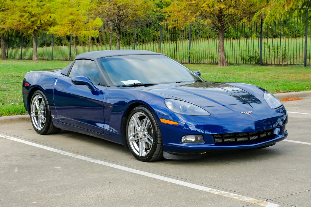 Used 2006 Chevrolet Corvette Convertible w/ Preferred Equipment Group RWD image 11