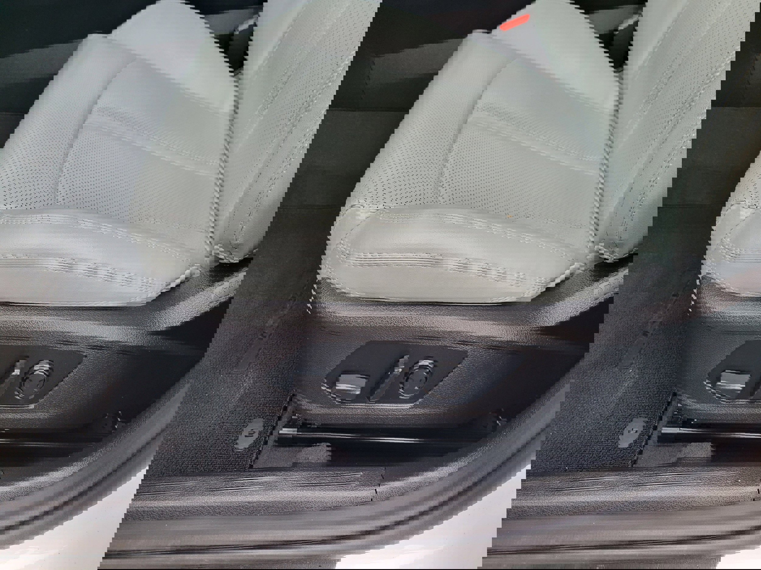 Used 2021 Kia K5 EX image 28