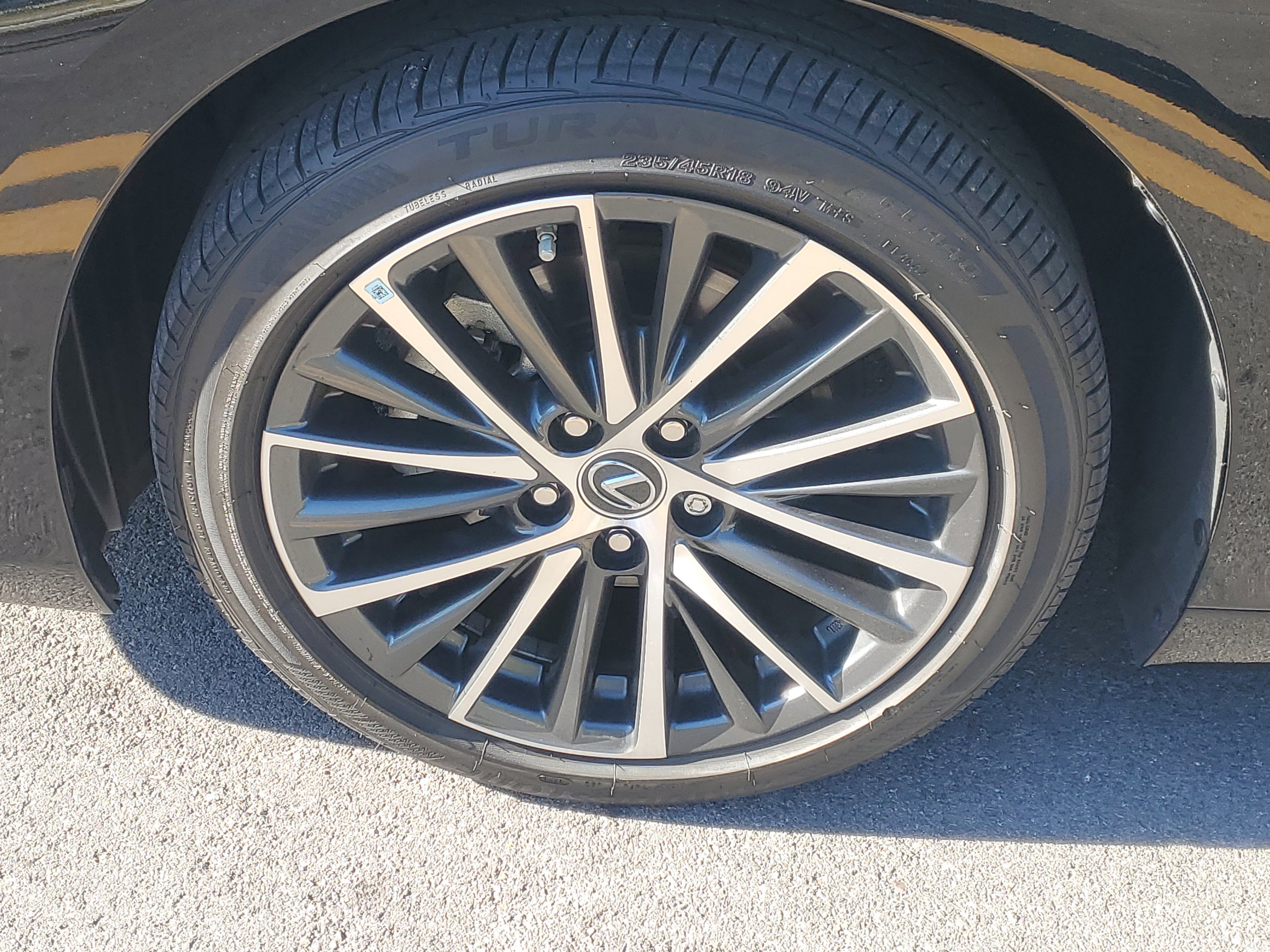 Used 2024 Lexus ES 350 w/ Premium Package image 4