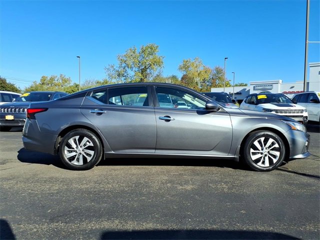 Used 2021 Nissan Altima 2.5 S image 2