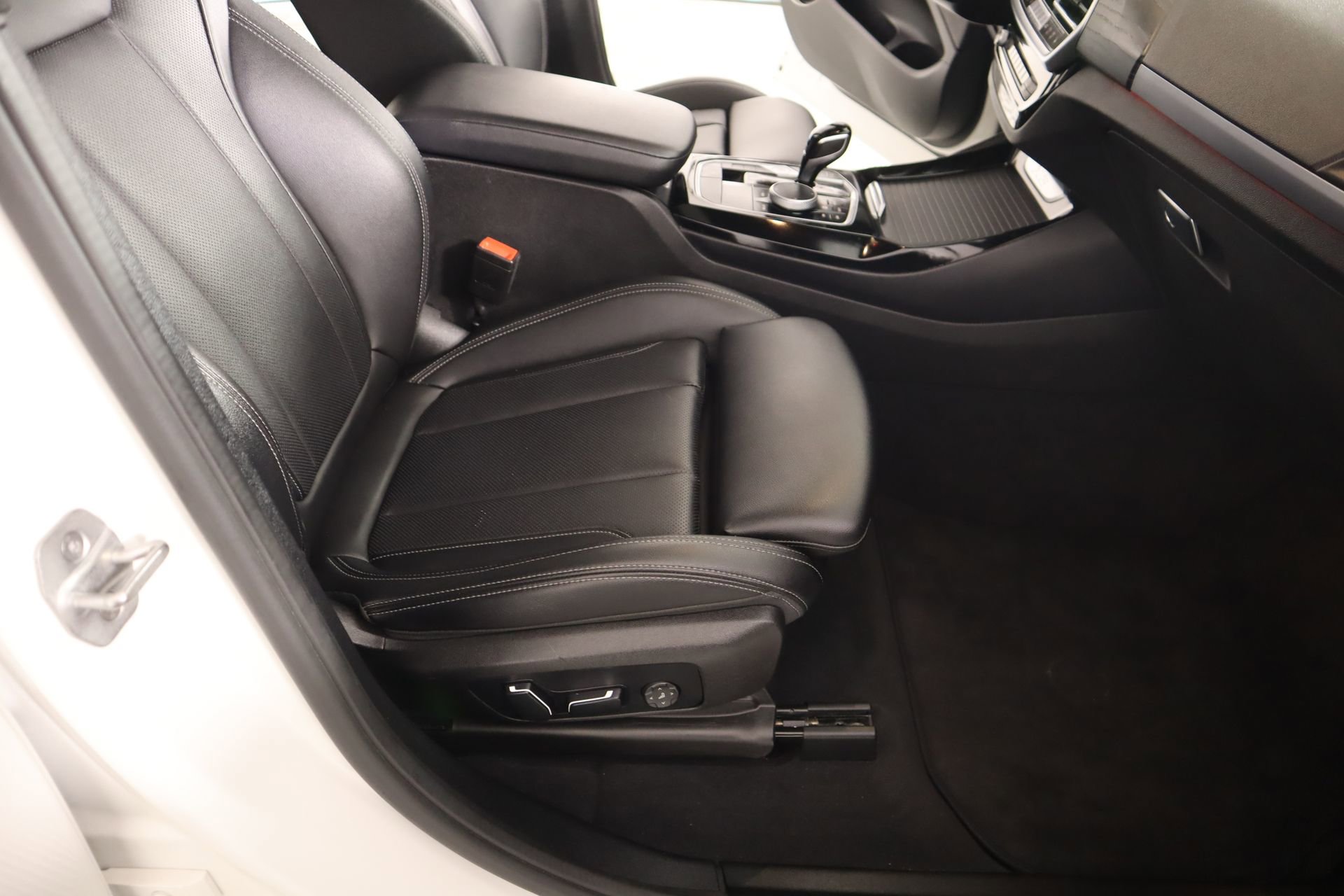 Used 2024 BMW X3 sDrive30i image 15