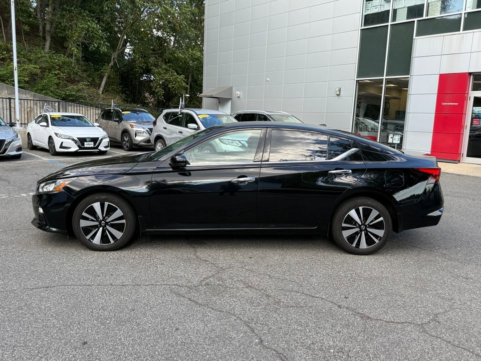 Used 2020 Nissan Altima 2.5 SV AWD/4WD image 3