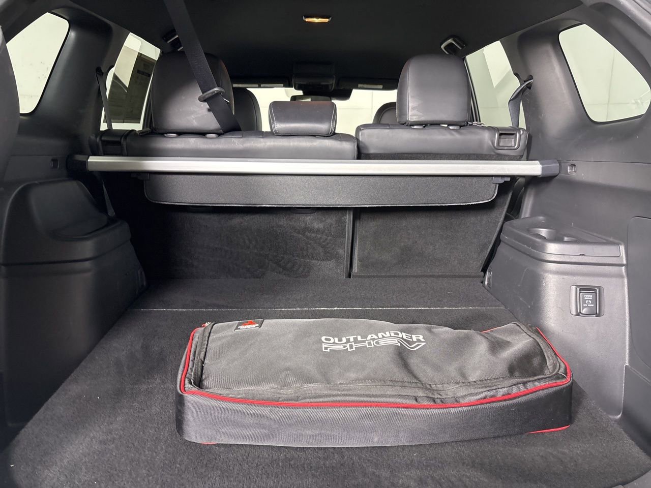 Used 2020 Mitsubishi Outlander SEL image 20