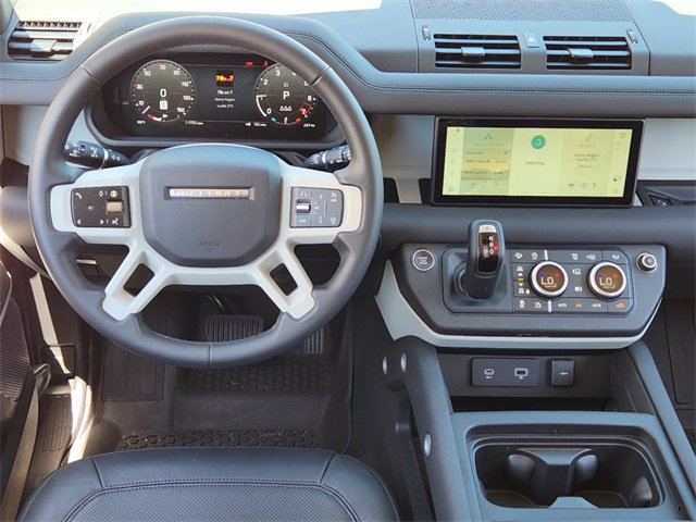 New 2024 Land Rover Defender 110 S image 26