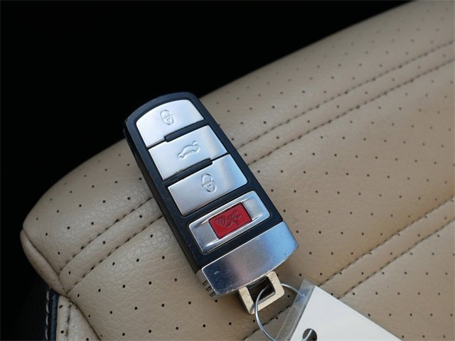 Used 2013 Volkswagen CC Lux image 37