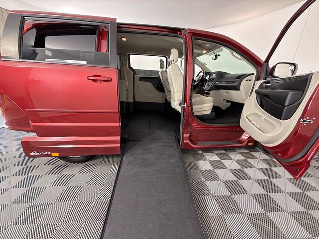 Used 2014 Dodge Grand Caravan SE w/ Quick Order Package 29E SE image 26