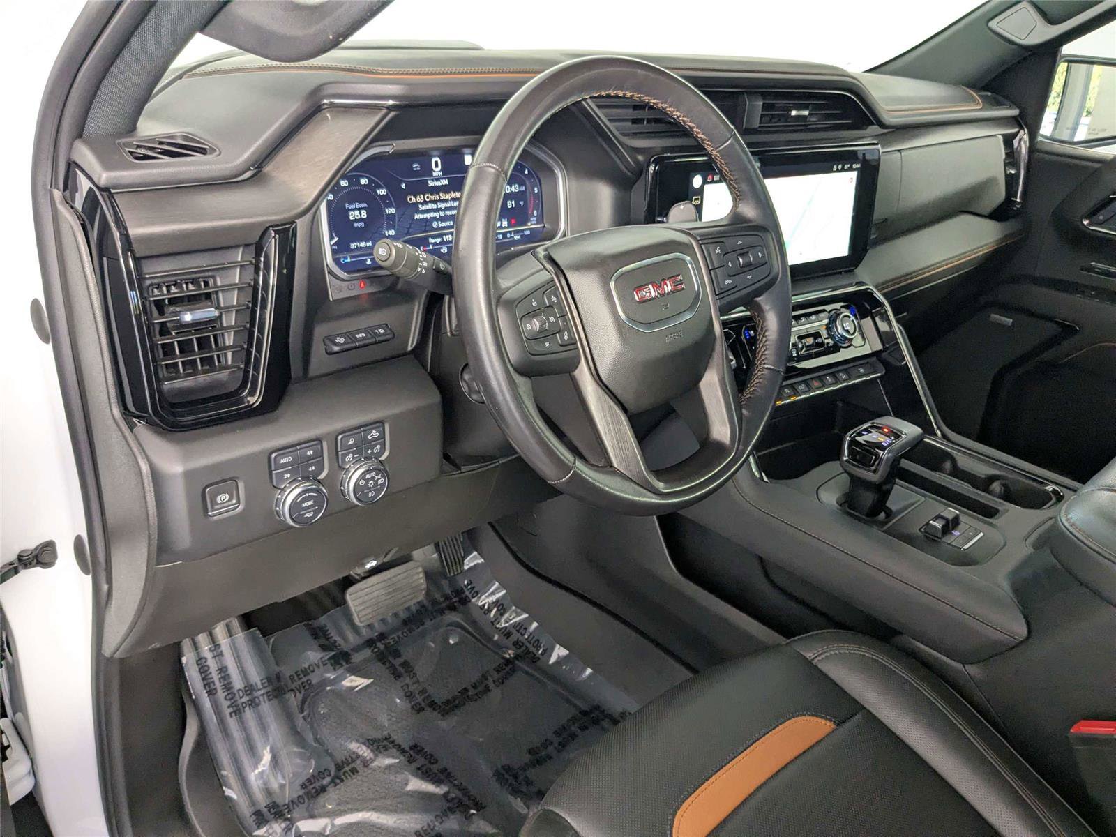 Used 2022 GMC Sierra 1500 AT4 w/ AT4 Premium Package AWD/4WD image 10