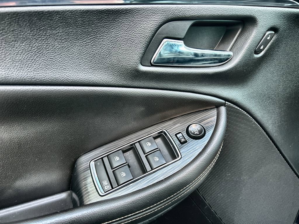Used 2018 Chevrolet Impala LT image 24