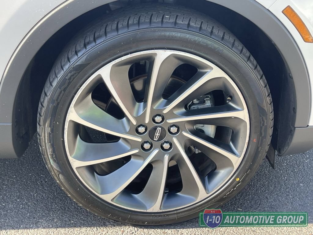 Used 2019 Lincoln Nautilus Reserve FWD image 9